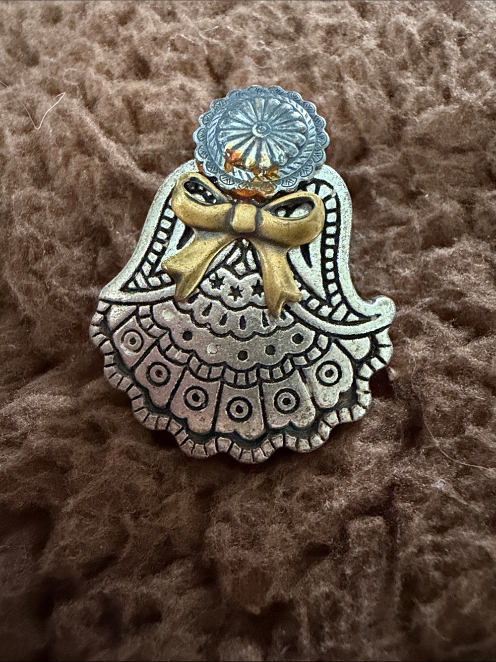 Trio of Angel Brooch Pins - GUC - Picture 3 of 9